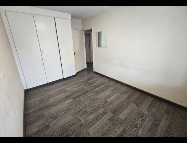 2 BEDROOM APARTMENT FOR SALE IN NEW REDRUTH